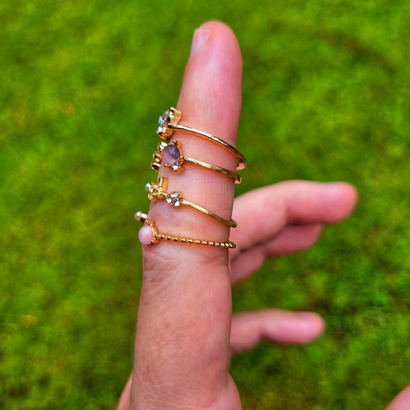 Summer Garden Butterfly Flower Golden Ring Set - Picture 5 of 9